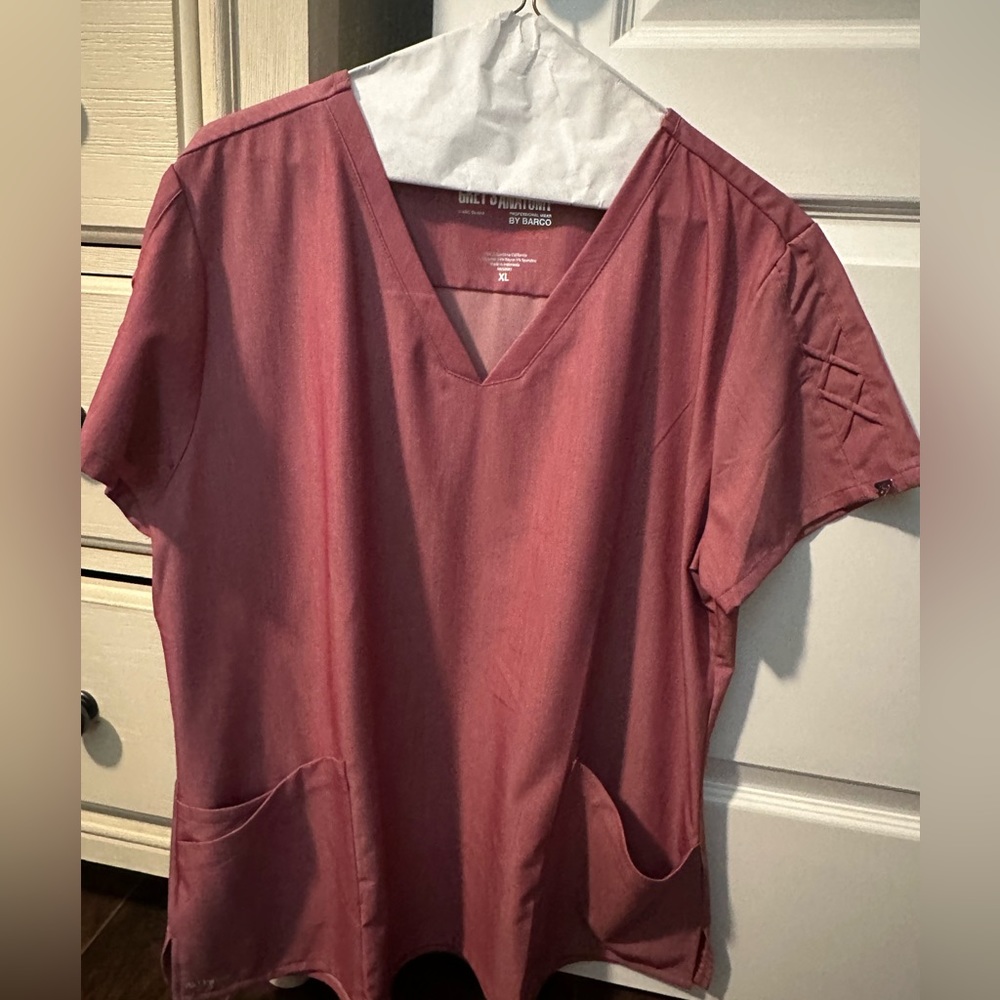 Grey’s Anatomy women’s scrub top